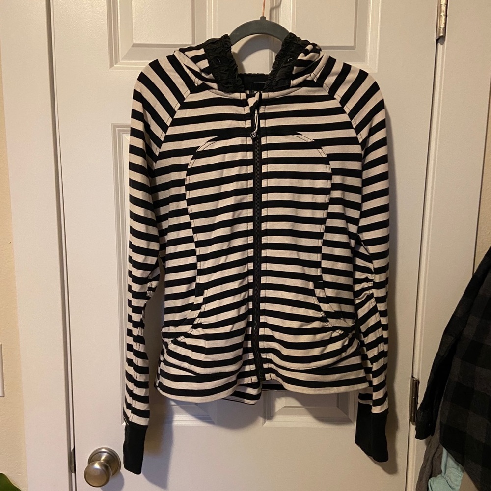 Lululemon lightweight hoodie size 10